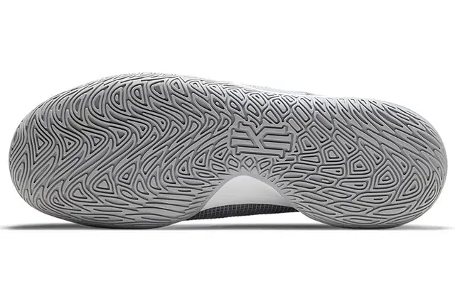 Nike Flytrap 4 Grey Black