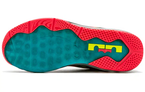 Nike Lebron 11 Low SE Multi-Color