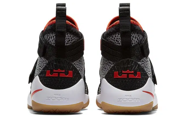 Nike zoom soldier 11 LeBron Safari 11