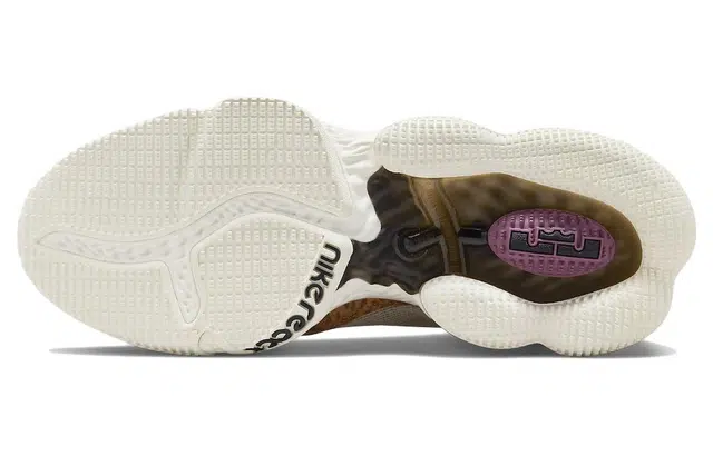 Nike Lebron 19 Low Safari