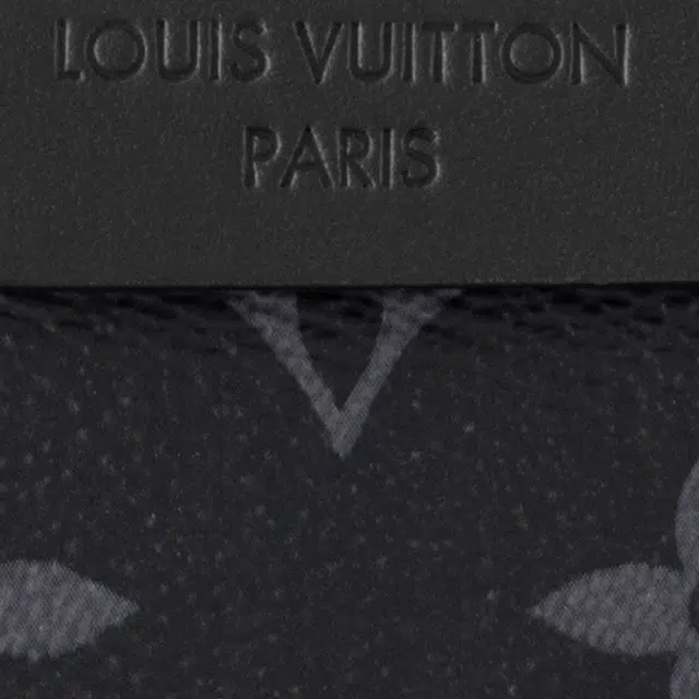 LOUIS VUITTON Discovery Logo