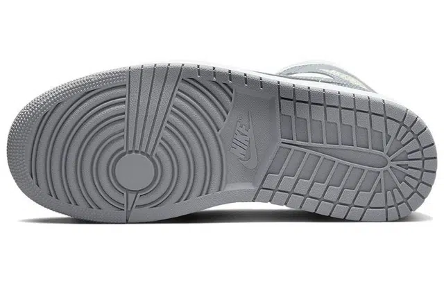 Jordan Air Jordan 1 mid "grey sail" dior2.0
