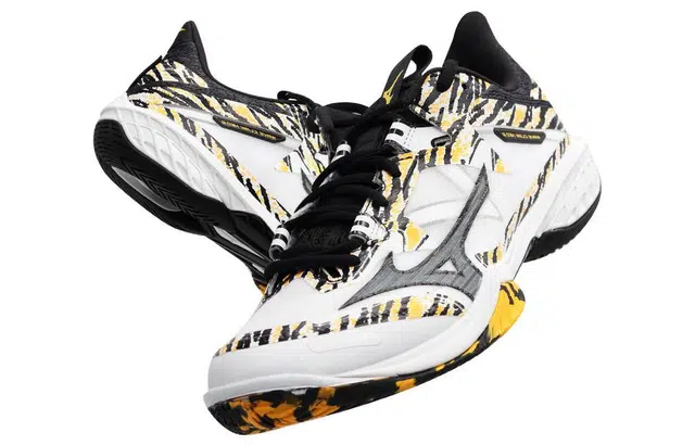 Mizuno Wave Claw Neo