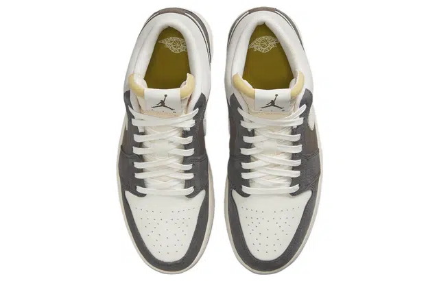 Jordan Air Jordan 1 Low