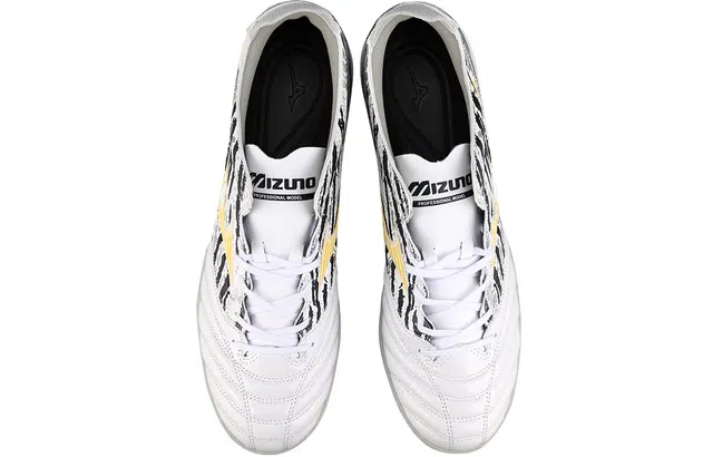 Mizuno Morelia Neo