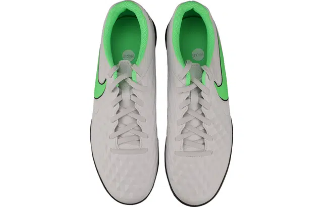 Nike Tiempo Legend 8 Club TF