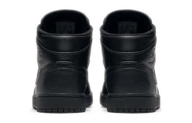 Jordan Air Jordan 1 Mid "Triple Black"