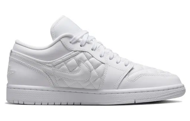 Jordan Air Jordan 1 low quilted "triple white"