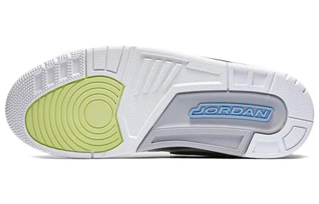 Jordan Legacy 312 Command Force