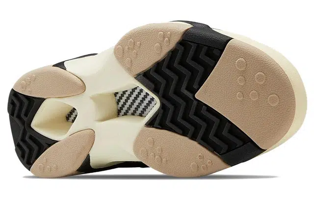 SMILEY x Reebok Shaq Attaq