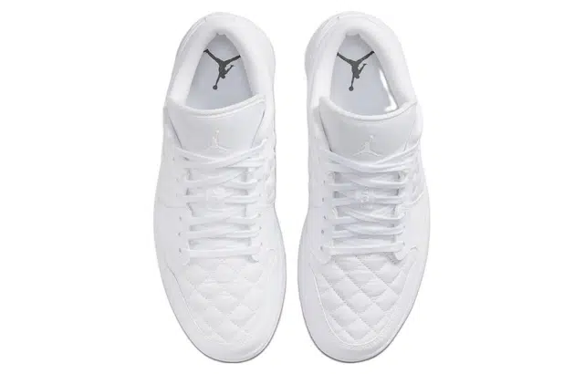 Jordan Air Jordan 1 low quilted "triple white"