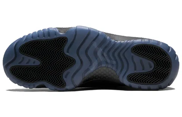 Jordan Air Jordan 11 Retro Cap and Gown