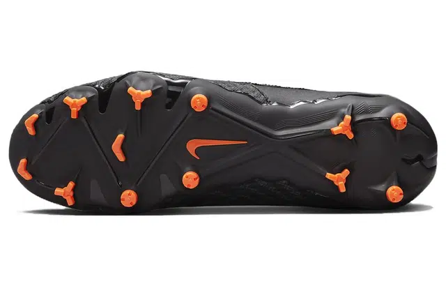 Nike Phantom GX Academy MG