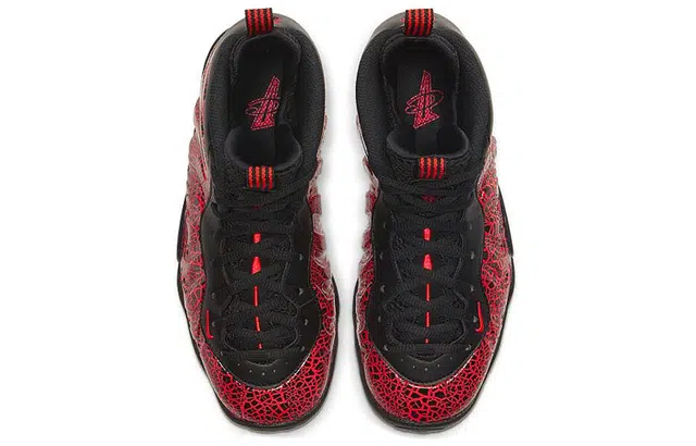 Nike Foamposite One cracked lava PU