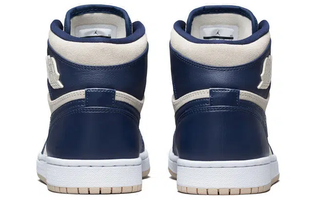 Jordan Air Jordan 1 Retro Premium Midnight Navy Light Cream