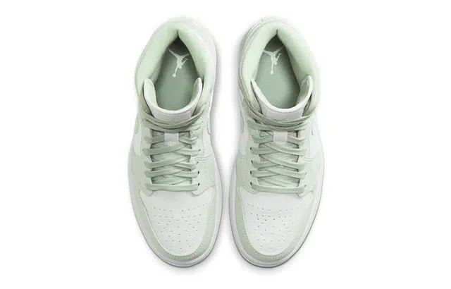 Jordan Air Jordan 1 Mid "Spruce Aura"