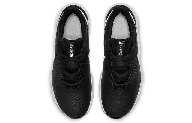Nike Legend Essential 2