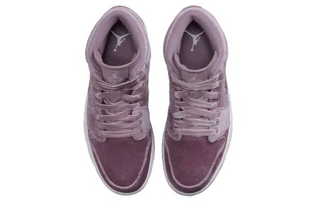 Jordan Air Jordan 1 Mid "Purple Velvet"