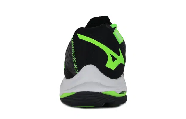 Mizuno Wave Lightning Z7