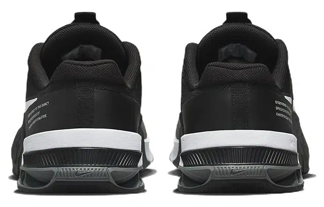 Nike Metcon 8 FlyEase