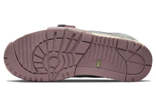 Nike Air Trainer 1 SP "Light Smoke Grey and Honeydew"