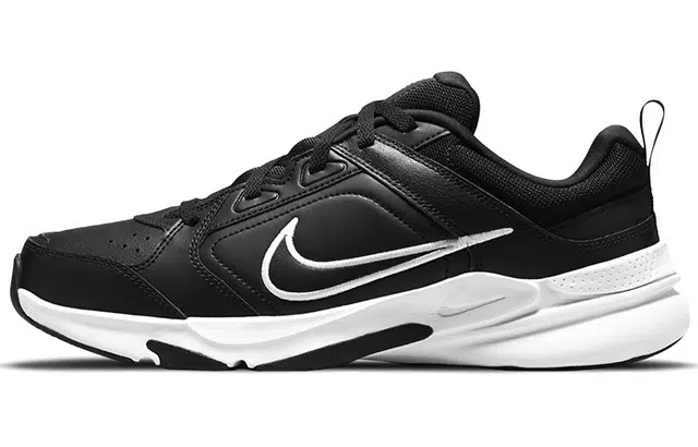 Nike Defy All Day Black White