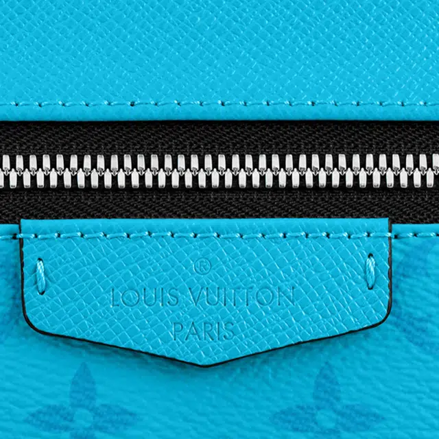 LOUIS VUITTON Discovery