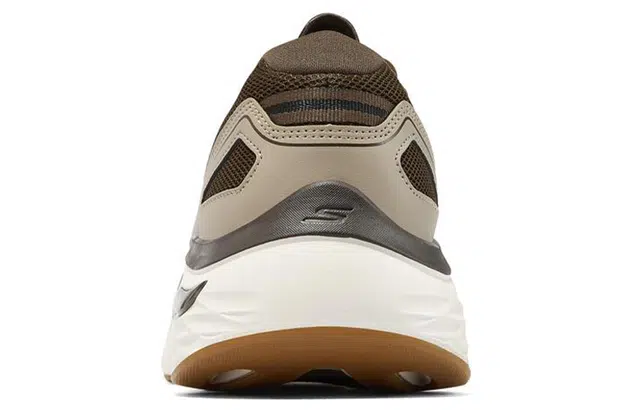 Skechers Max Cushioning Arch Fit