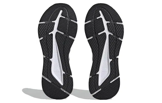adidas Questar