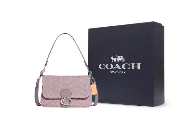 COACH Tabby 26 Logo