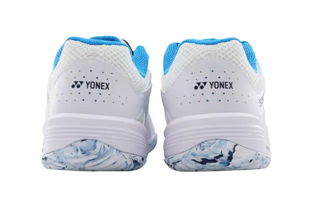 YONEX 520