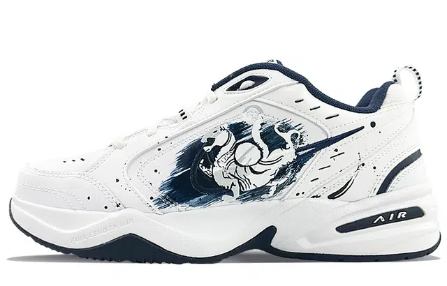 Nike Air Monarch 4