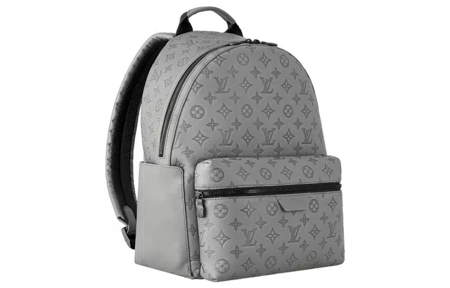LOUIS VUITTON Discovery
