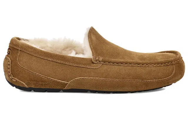 UGG Ascot Slipper