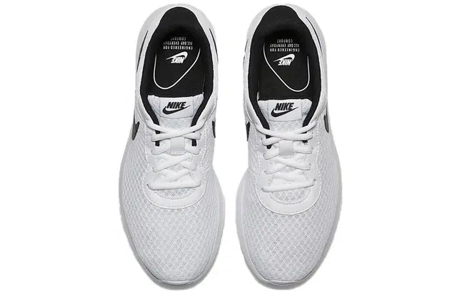 Nike Tanjun