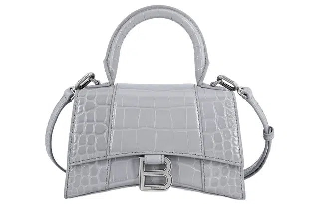 Balenciaga 520