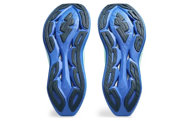 Asics Superblast