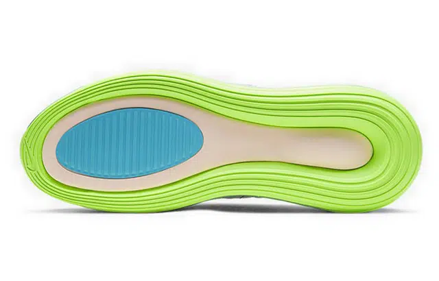 Nike Air Max 720 -818
