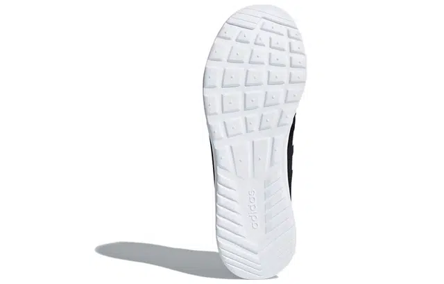 adidas neo Qt Racer