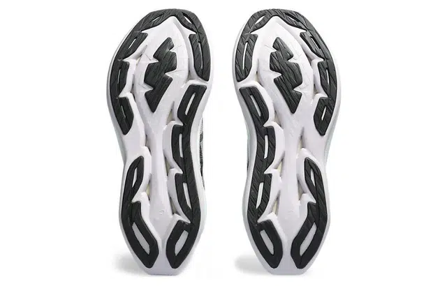 Asics Superblast
