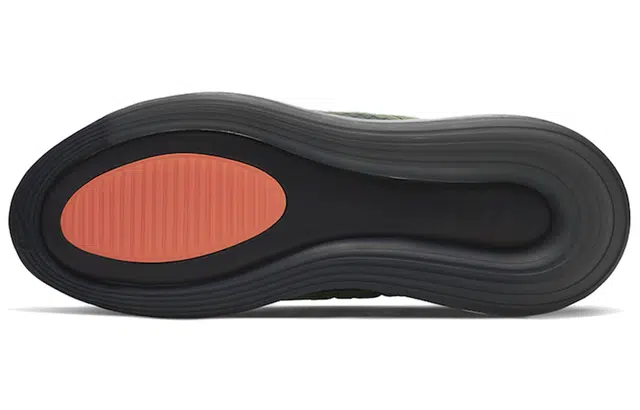 Nike Air Max 720 -818