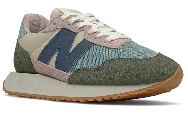 New Balance NB 237