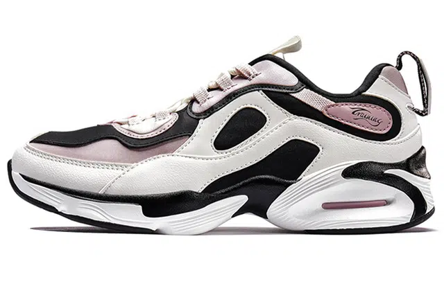 特步 防滑耐磨低帮运动鞋 女款 黑白红