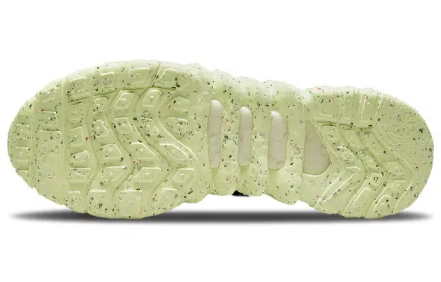 Nike space hippie 01