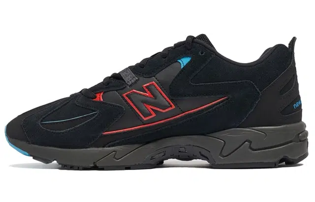 New Balance 828 Black