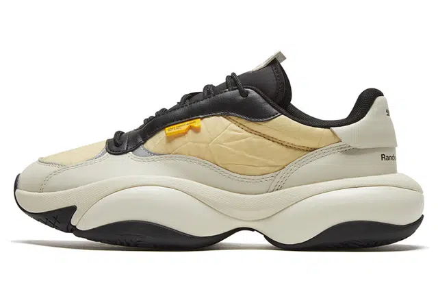 PUMA ALTERATION Randomevent White Black