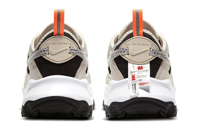 Nike TC 7900 Off-White Black