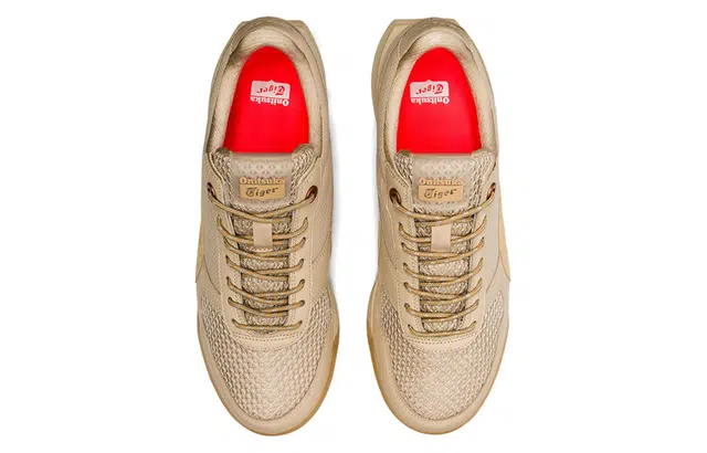Onitsuka Tiger Ultimate 81