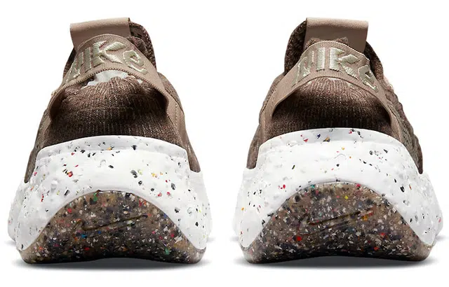 Nike space hippie 04