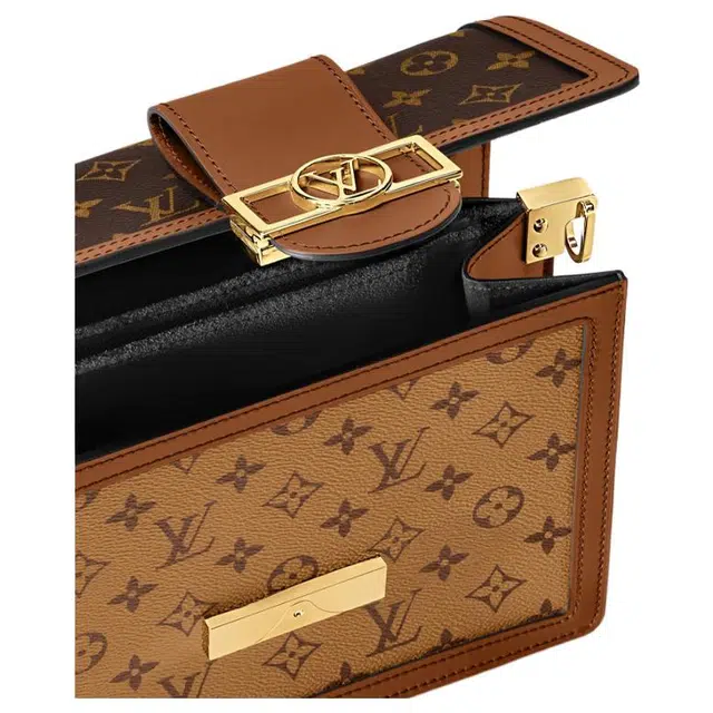 LOUIS VUITTON Dauphine MM